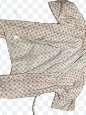 S/M women's satin/silk feeling robe